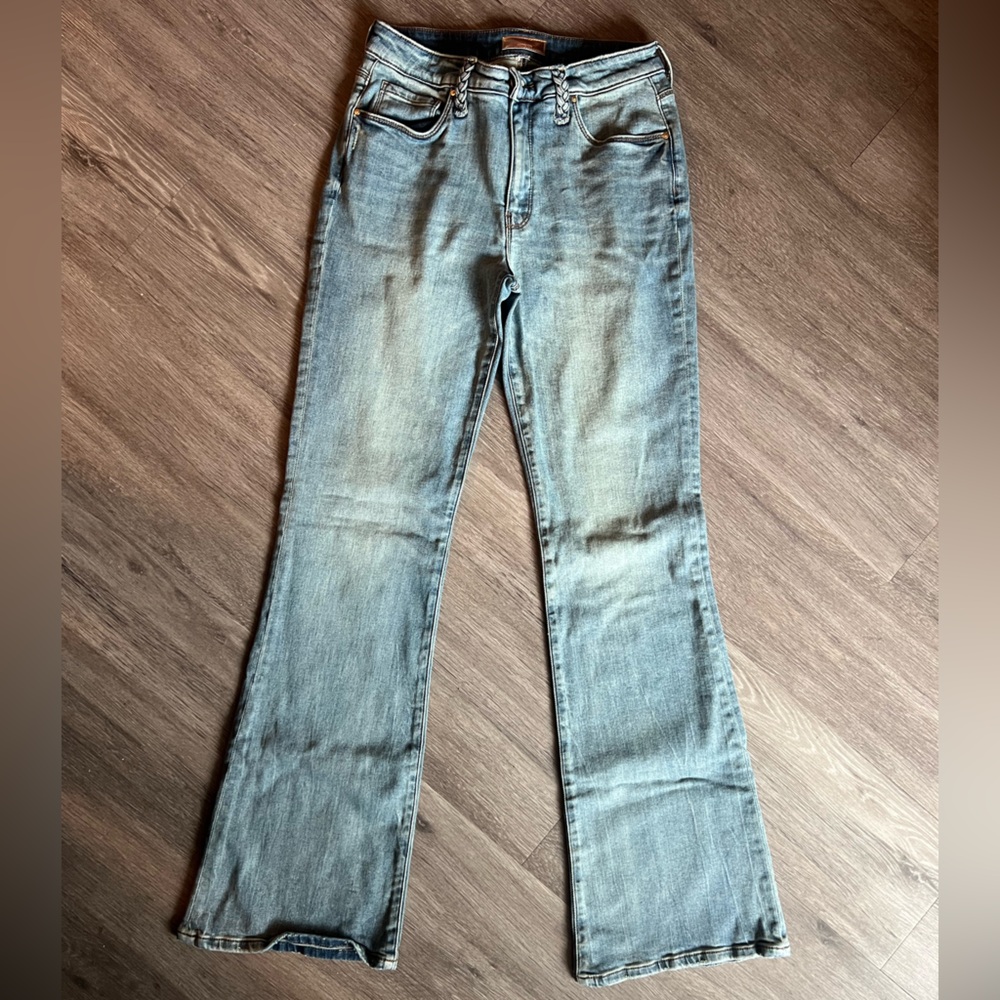 Kut from the Kloth Ana High Rise Fab Ab Flare Jean